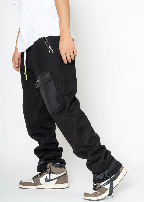 Soft cotton pants for sensitive skin comfort -Konus Men's Bellow Pocket Sweatpants in Black