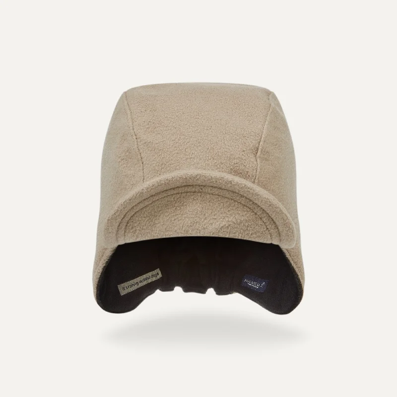 Minimal snapback cap for clean urban style -Fincham