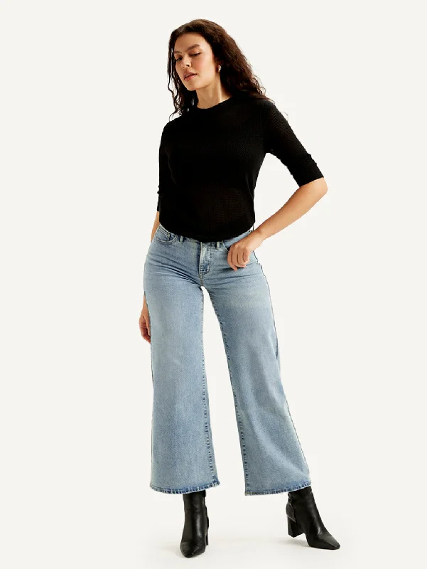 Straight Jeans for Classic Style -Women's Mid Rise Flared Light Blue Jeans