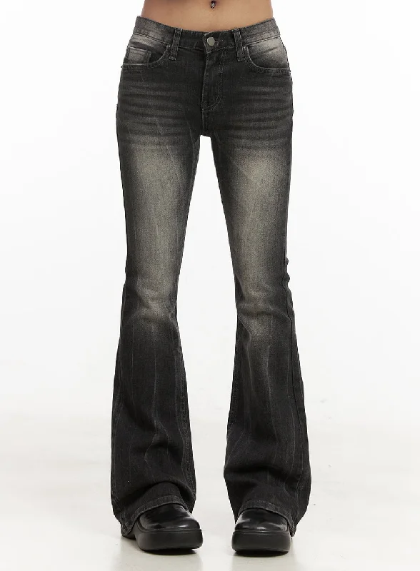 Frayed Hem Jeans for Edgy -Georgina Low-Rise Flared Jeans CJ507