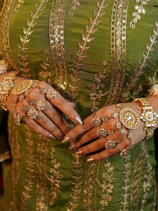 Hoop earrings with faceted crystals for added sparkle and shine-Pachi Kundan Bridal Hathphool